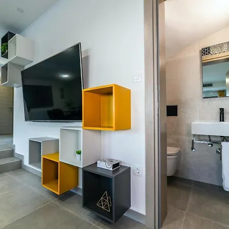 Holiday home 4 Bedroomlovely In Porec