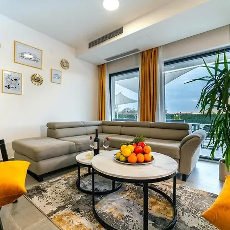 Holiday home 4 Bedroomlovely In *